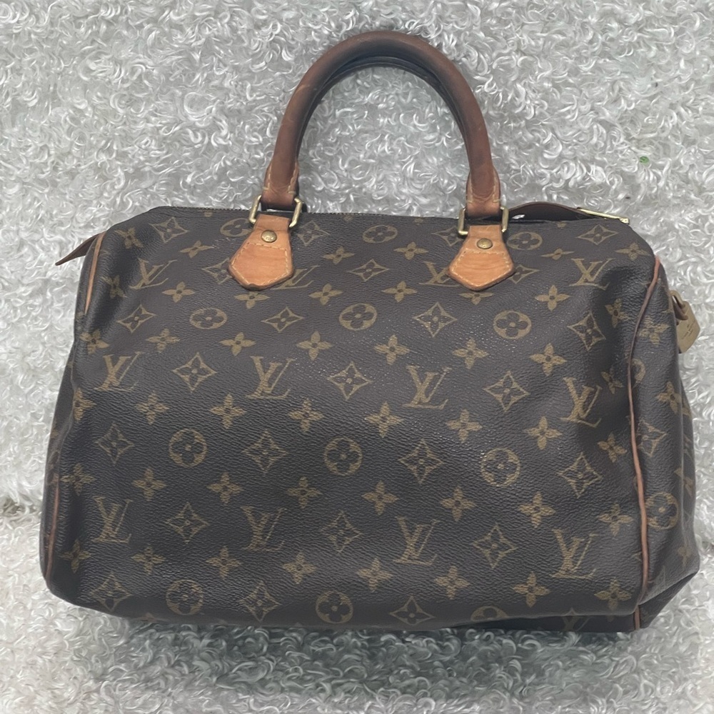 Louis Vuitton Vuitton Monogram Speedy